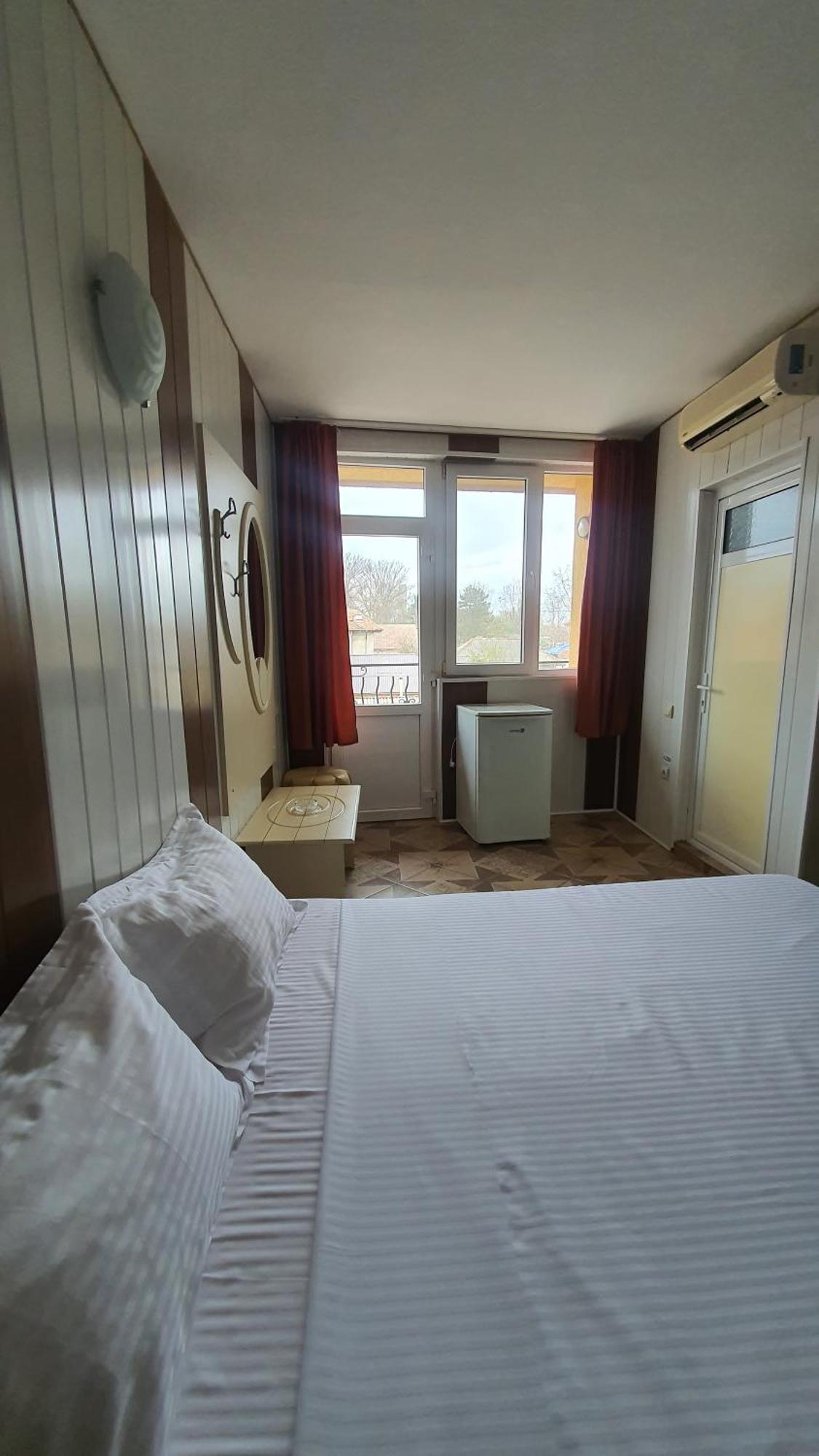 Casa Simona Hotel เอโฟรีเอซูด ภายนอก รูปภาพ