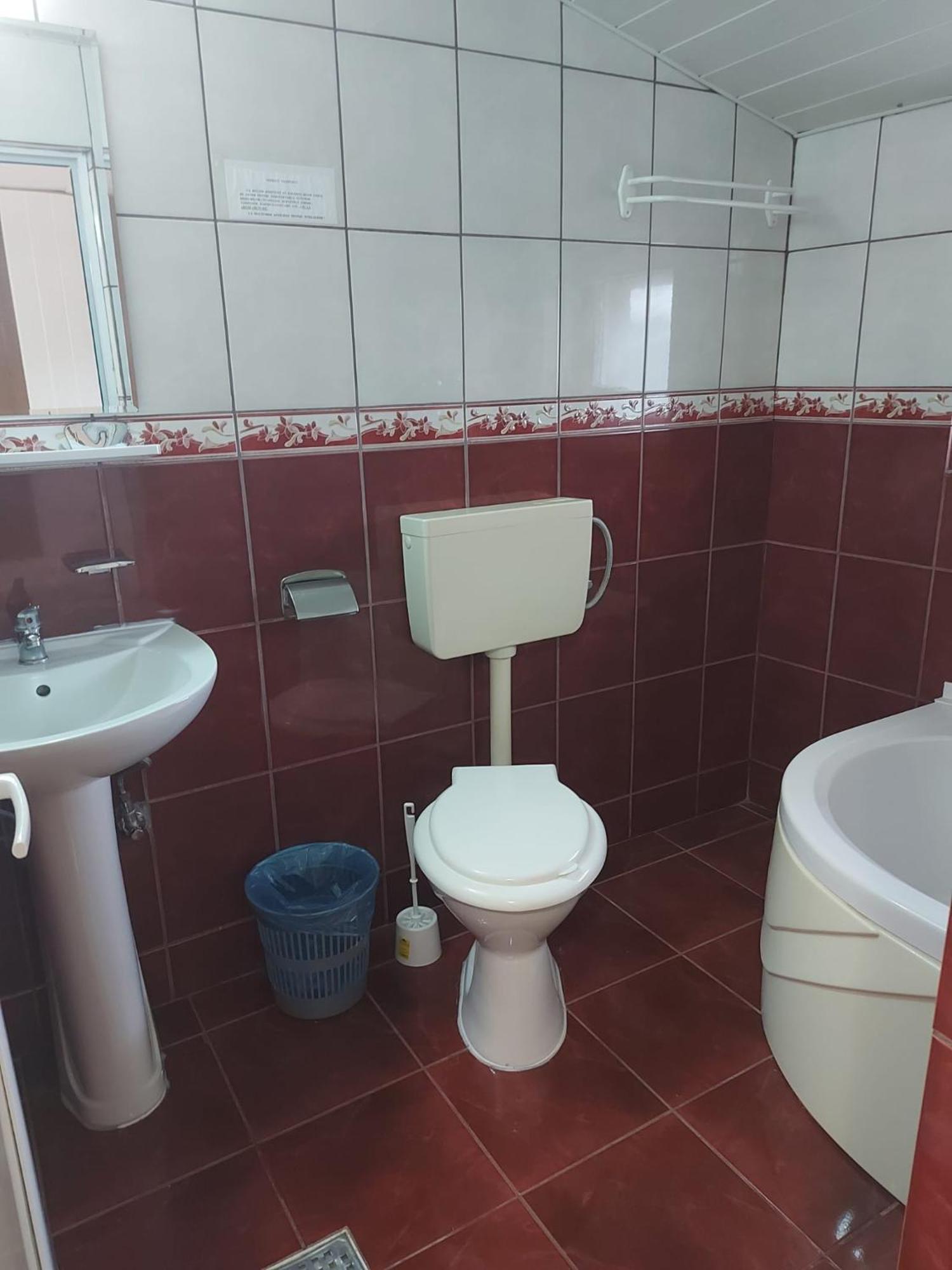 Casa Simona Hotel เอโฟรีเอซูด ภายนอก รูปภาพ